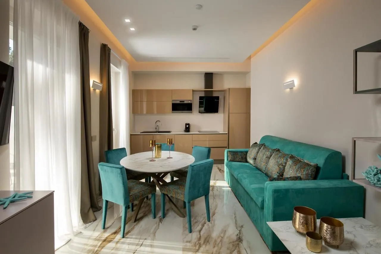 Elegance Riccione Aparthotel 4*,