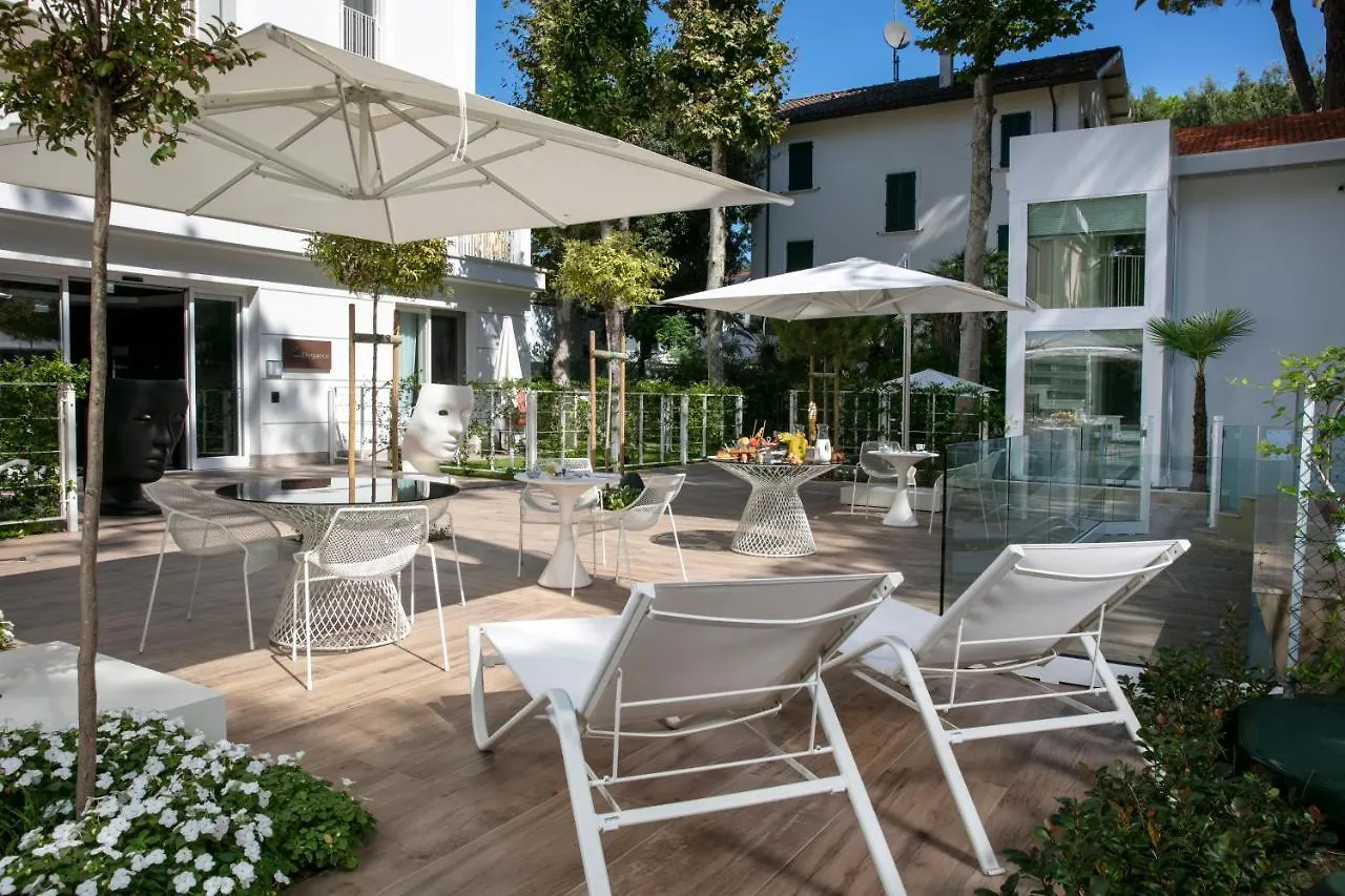 Elegance Riccione Aparthotel